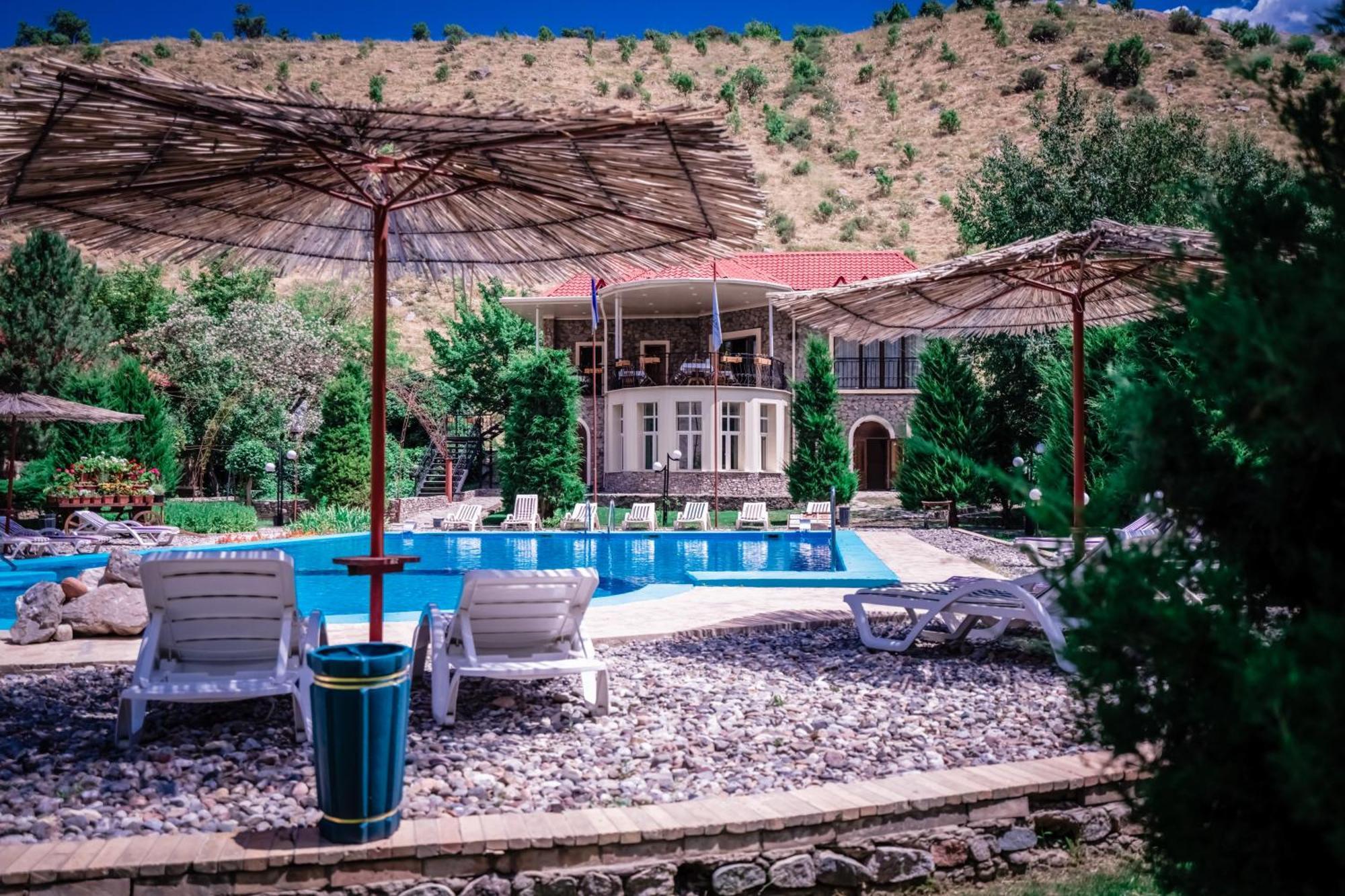 Chatcal Mountains Resort Burchmulla Екстер'єр фото