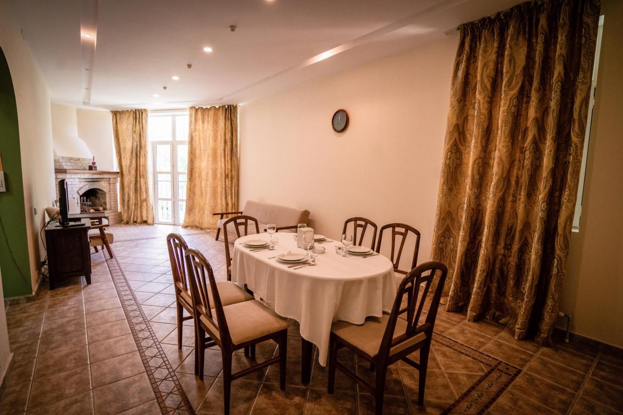 Chatcal Mountains Resort Burchmulla Екстер'єр фото
